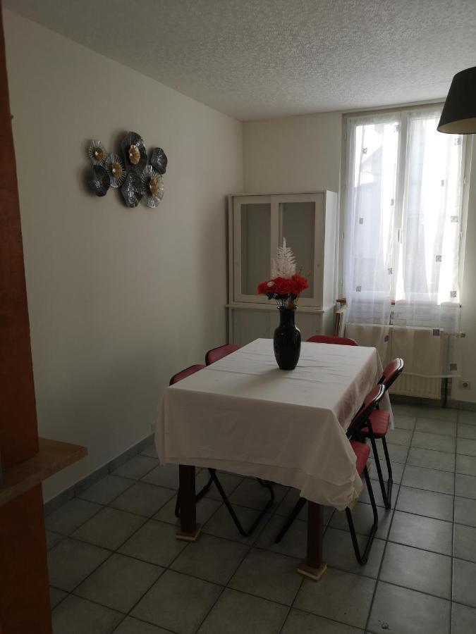 Belle Maison De Vacances Villa Romilly-sur-Seine Esterno foto
